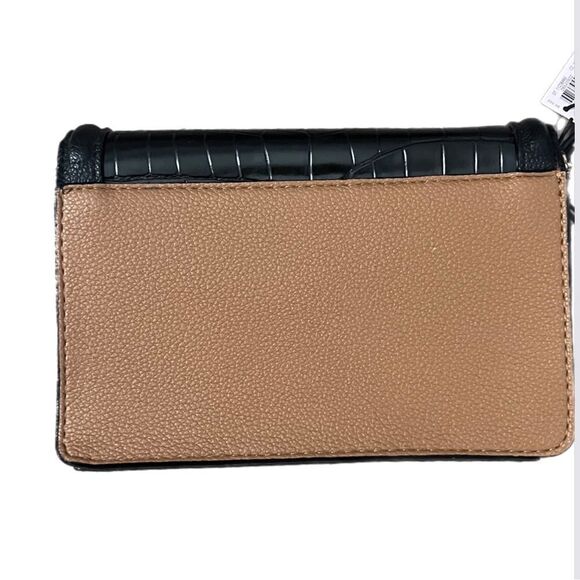 Victoria’s Secret Limited Edition Phone Wristled Wallet Croc Colorblock - Picture 3 of 6